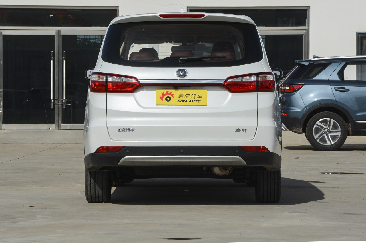 2017款凌轩1.6L手动幸福型