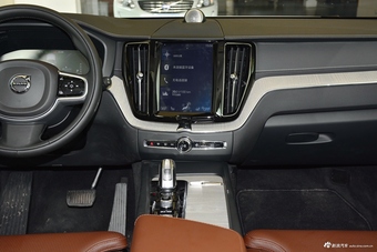 2019款沃尔沃XC60新能源2.0T自动T8 E驱混动智尊豪华版