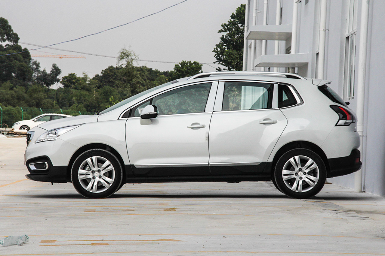 2016款标致3008 1.6THP自动经典版