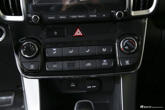 2018款现代ix35 2.0L自动两驱智勇·畅享版