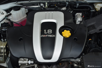 2014款荣威550S 1.8L自动智选版 温莎白