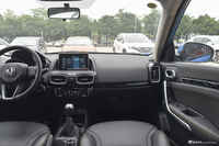 2017款风神AX4 1.6L手动潮尚型