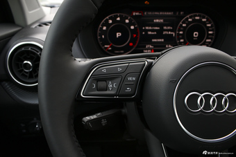 2018款奥迪Q2L 豪华致雅型35TFSI