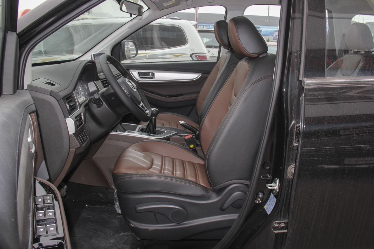 2017款景逸X6 乐享系列1.5T手动豪华型