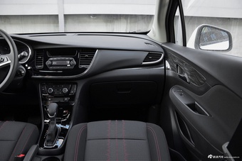 2017款昂科拉 1.4T自动都市领先型18T