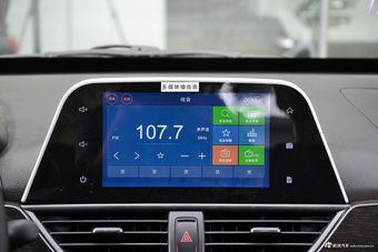 2016款宝骏310 1.2L手动时尚型