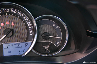 2017款雷凌1.2T V自动豪华版