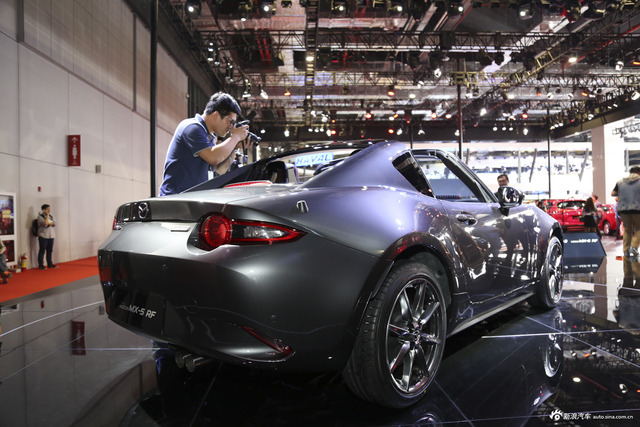 马自达MX-5