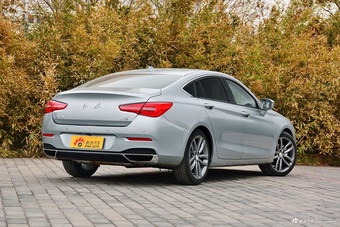 2018款红旗H5 1.8T自动30TD智联御动版