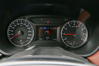 2018款中华V6 1.5T自动豪华型