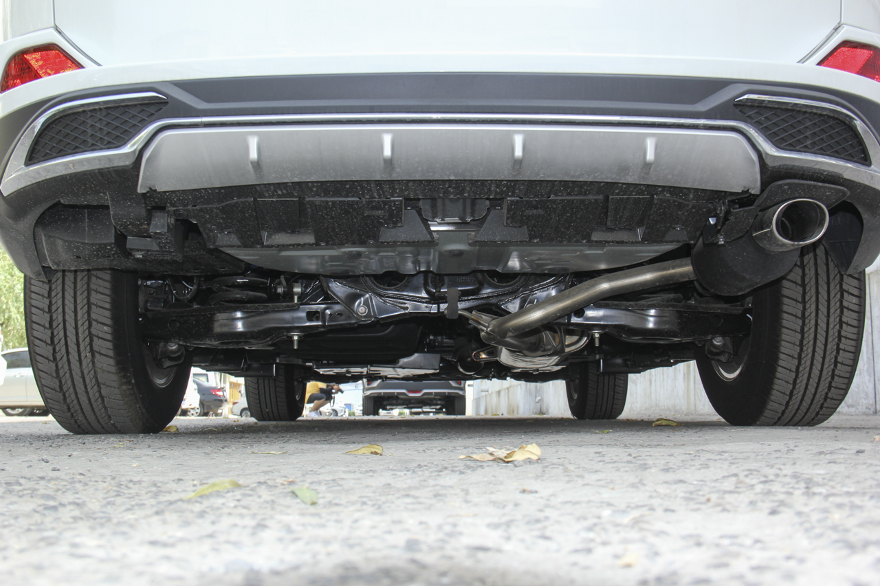 2016款RAV4荣放 2.0L自动两驱风尚版CVT