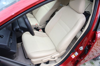 2016款YARiS L 致炫1.5L自动锐动版