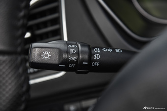 2016款远景SUV 1.3L自动旗舰型