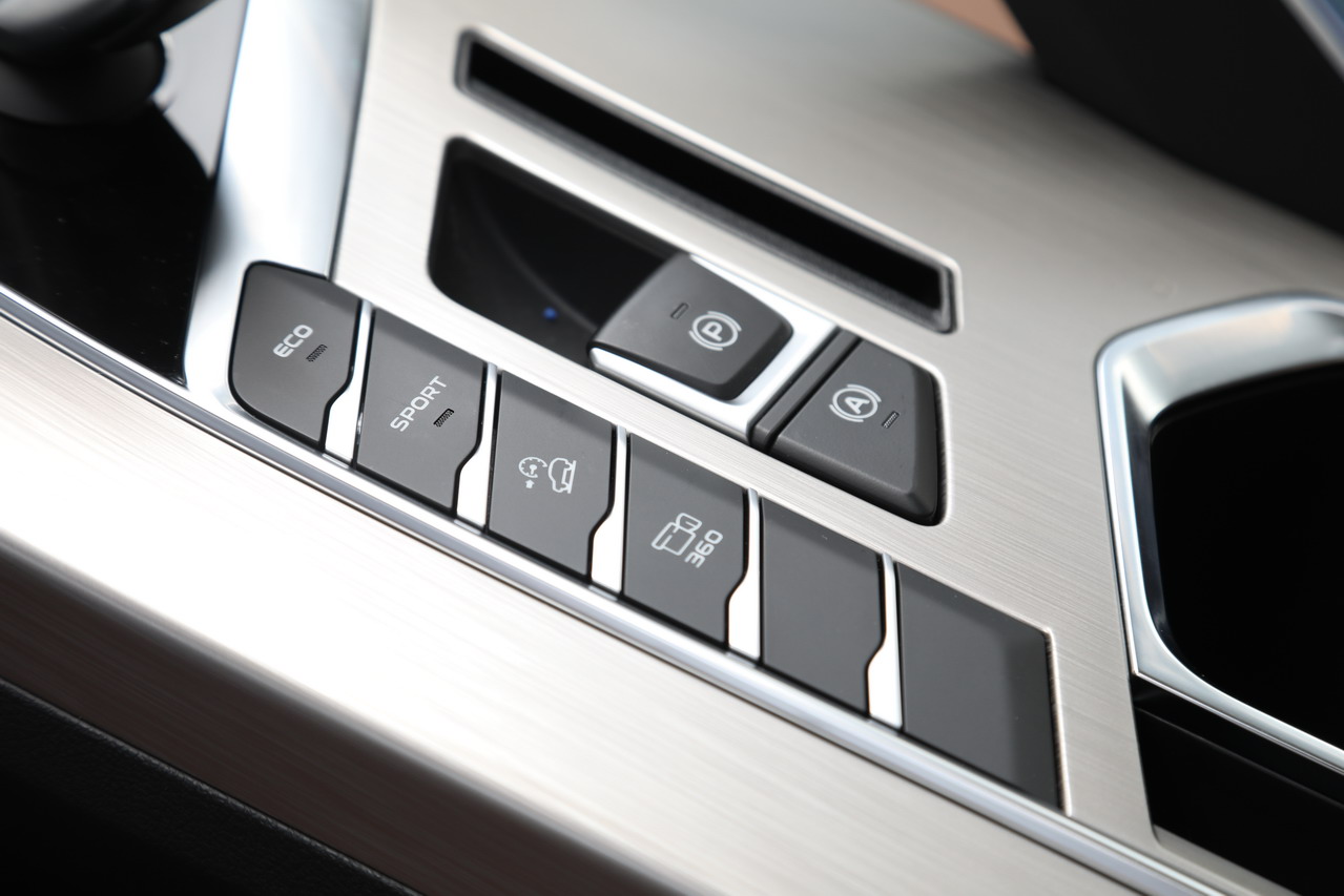 2019款吉利缤越1.5T 260T DCT游侠