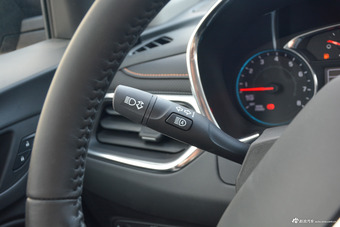 2018款探界者2.0T自动四驱捍界版550T