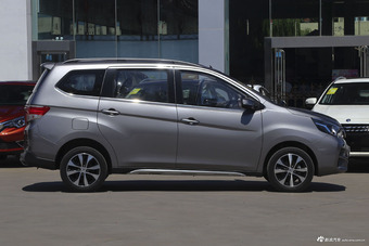 2017款启辰M50V 1.5L手动XL舒适版