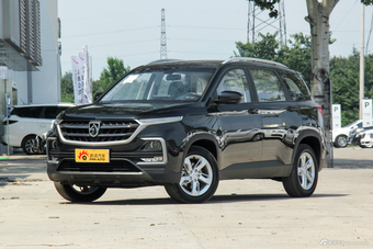 2018款宝骏530 1.5T手动精英型