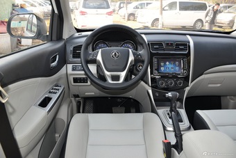 2016款风行S500 1.6L自动尊贵型