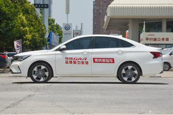 2018款传祺GA4 1.3T自动尊贵版200T