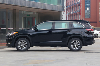 2017款汉兰达2.0T自动两驱精英版7座