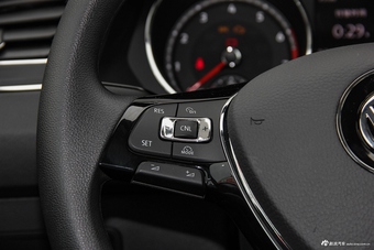 2017款途观L 1.8T自动两驱风尚版330TSI