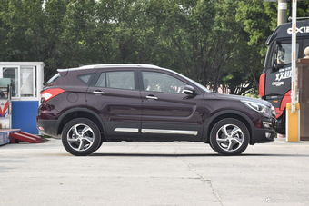 2017款海马S5强动力版1.5T自动旗舰型