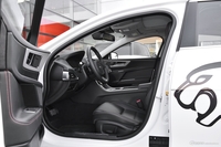 2018款捷豹XEL 2.0T自动250PS尊享版