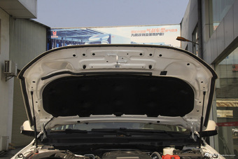 2017款撼路者2.0T自动四驱豪华版汽油7座