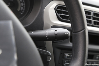 2014款东风标致301 1.6L手动舒适版CNG