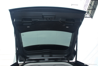 2017款揽胜运动版3.0自动V6 SC HSE