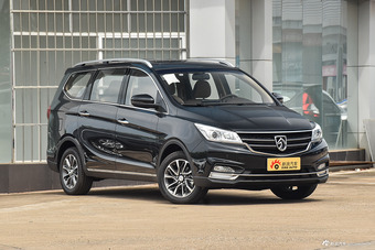 2017款宝骏730 1.5T手动风尚型7座