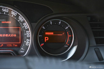 2016款雪铁龙C5 1.8T自动尊贵型