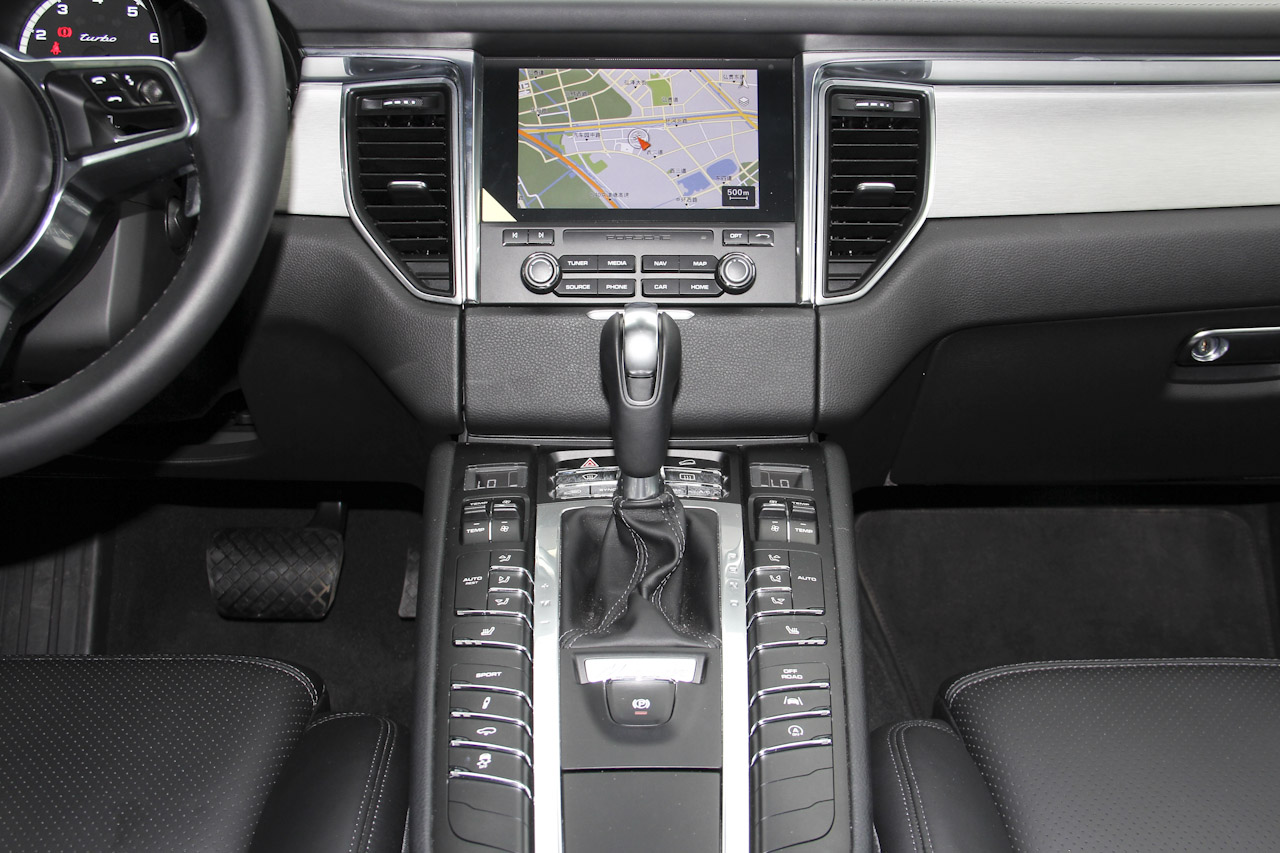 2017款Macan Turbo 3.6T自动