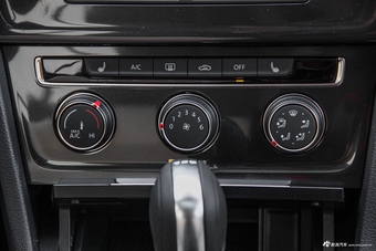 2017款高尔夫1.4T自动豪华百万辆纪念版230TSI