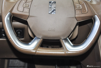 2015款DS 5LS 1.6T自动60周年限量版THP160