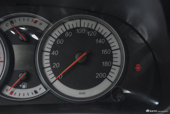 2015款利亚纳A6 1.4L手动三厢梦想型