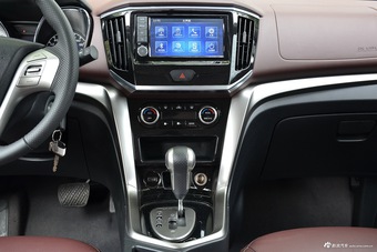 2016款启辰T70X 2.0L自动睿享运动版