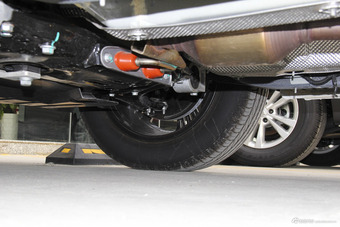 2018款宝沃BX7 2.0T自动28T两驱豪华型5座