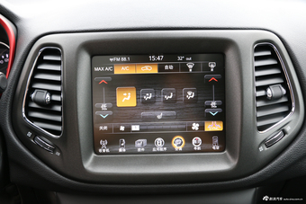 2017款指南者2.4L自动 200TS高性能四驱版