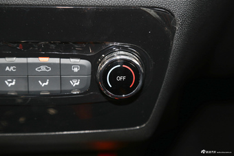 2017款江淮iEV7S 智尊型