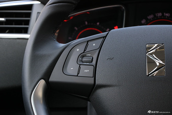 2018款DS 5LS 1.6T自动30THP尊贵型