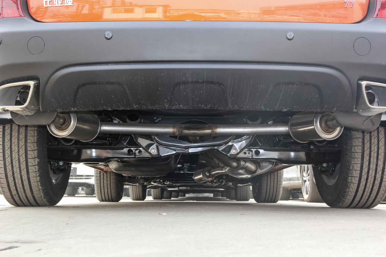 2017款比亚迪宋盖世升级版1.5TI手动精英型 