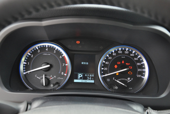 2017款汉兰达2.0T自动四驱炫黑限量版7座