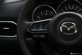 2017款马自达CX-5 2.5L自动两驱智尊型