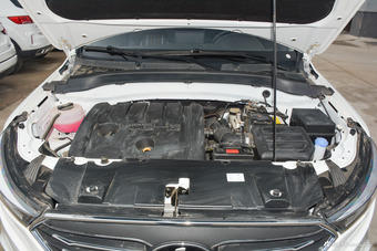 2018款奔腾X40网红版 1.6L手动舒适型