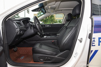 2015款金牛座2.0T自动时尚型 铂钻白