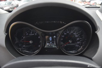 2017款海马S5强动力版1.5T手动尊贵型