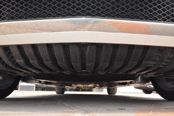 2017款改款奔驰C级C180L 1.6T自动时尚型运动版