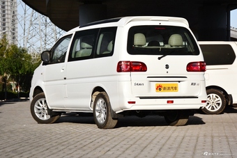 2018款菱智M5 1.6L手动7座豪华型