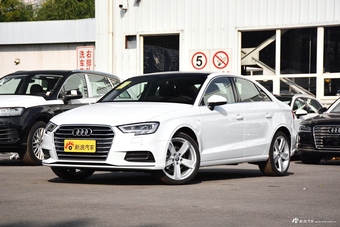 2018款奥迪A3 30周年型1.4T自动Limousine 35 TFSI风尚型